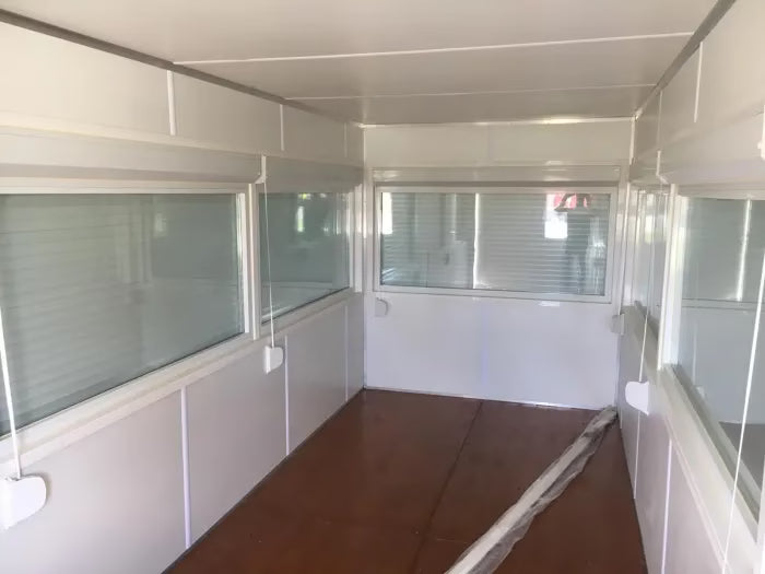 20ft high cube glazed container